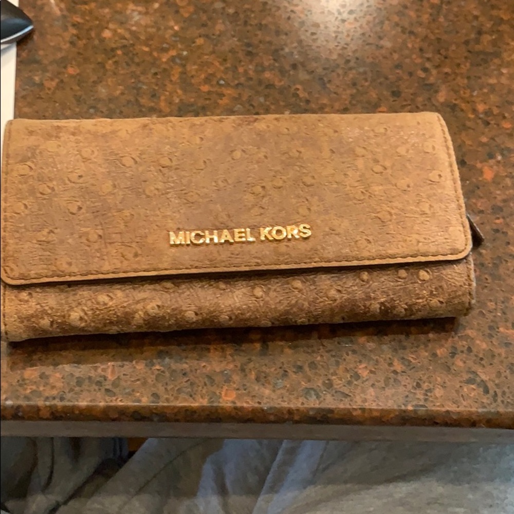Michael kors wallet
